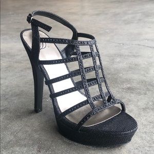Delicious Womens Cage Platform Sandals in Black